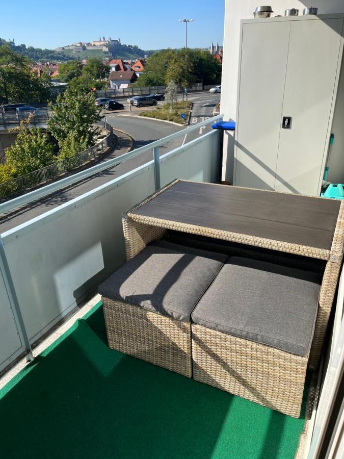 Schoenes Apartment Mit Festungsblick - Free Parking - เวิร์ซบวร์ก ภายนอก รูปภาพ